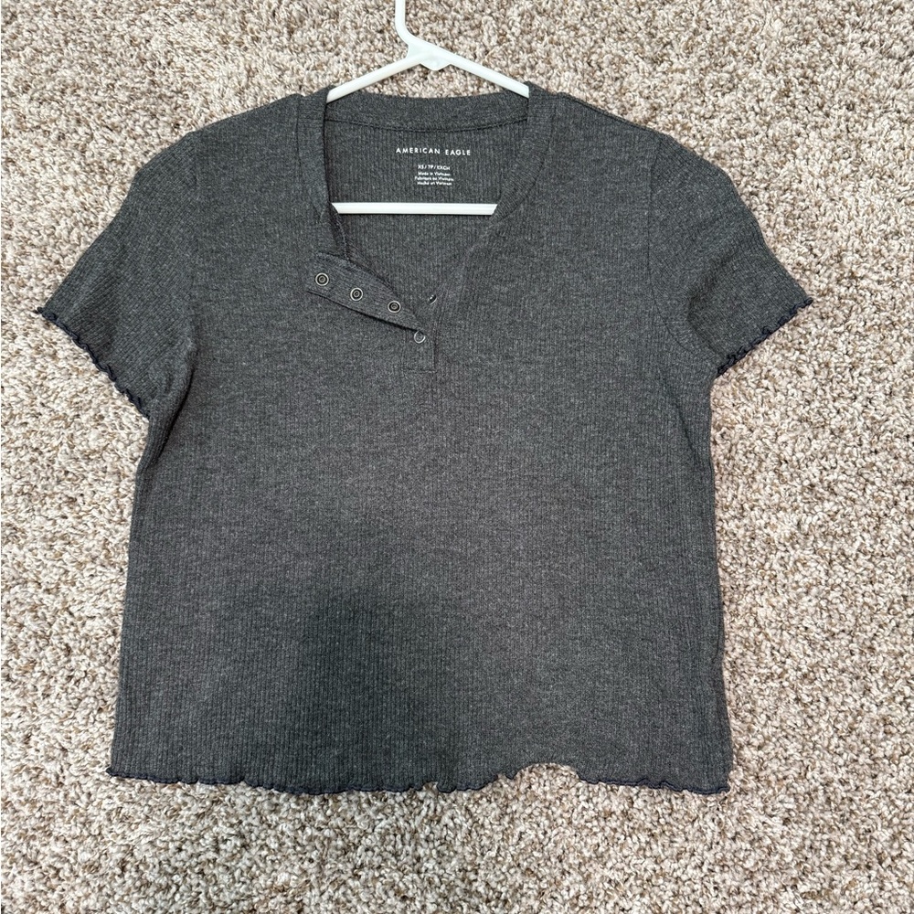 American Eagle Outfitters Charcoal Short Sleeve Tee